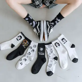 2021 Нови есенни черно-бели спортни чорапи памук за жените, сладки кавайные зимни дамски чорапи
